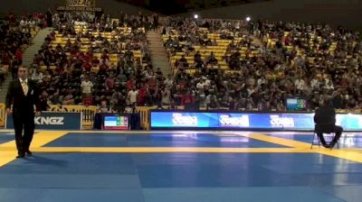 LUCIANO QUEIROZ vs ISAQUE ALBERTO 2018 World IBJJF Jiu-Jitsu Championship