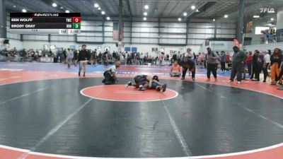 113 lbs 1 - Ben Wolff, TRIANGLE WRESTLING CLUB vs Brody Gray, HEAVY HITTING HAMMERS