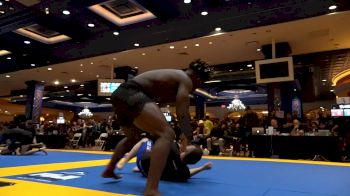 Devhonte Johnson Slams Opponent & Catches Choke