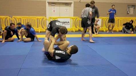 5 Minutes Of Cole Abate Flowing On The Warm Up Mats At No-Gi Pans