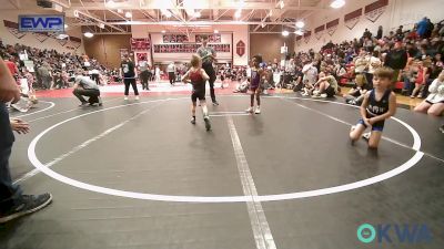 43 lbs Consi Of 16 #2 - Kainen Hunter, Vian Wrestling Club vs Daxon Fulps, Wagoner Takedown Club