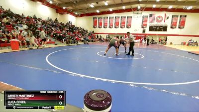 285 lbs Champ. Round 2 - Javier Martinez, Fresno City College vs Luca O`Neil, Menlo NWCA