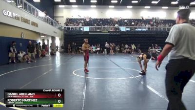 125 lbs Champ. Round 2 - Daniel Arellano, Sacramento City College vs Roberto Martinez, Sierra College