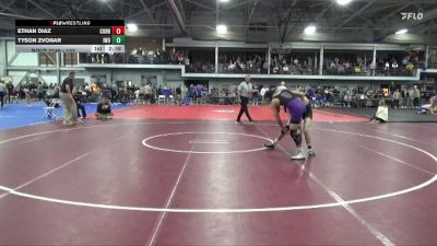 133 lbs Cons. Round 2 - Ethan Diaz, Cornell College vs Tyson Zvonar, Illinois Wesleyan