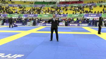 Adriano Gonçalves Barbosa vs Rhuan Felipe Rossi Dourado De Li 2025 Brasileiro Jiu-Jitsu IBJJF
