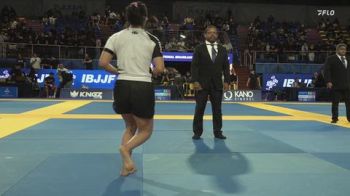Valentina Javiera Larrondo Pena vs Martyna Kapuscinska 2026 IBJJF European NoGi