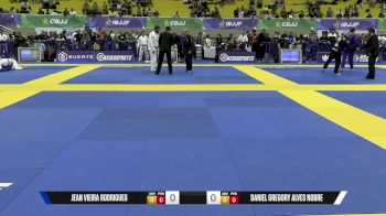 Daniel Gregory Alves Nobre vs Jean Vieira Rodrigues 2025 Brasileiro Jiu-Jitsu IBJJF