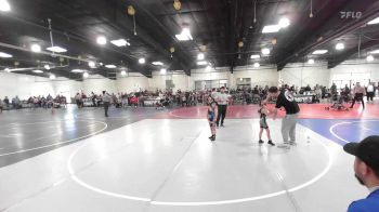 46 lbs Quarterfinal - Asher Montoya, Top Rank vs Jeremy Villa, Carlsbad Combat WC