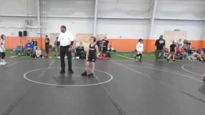 72 lbs Round 2 (8 Team) - Kaleb Salyers, Rogue WC vs Angel Crespo, Westshore WC