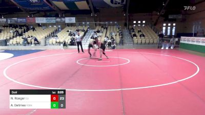 165 lbs Dual - Nick Roeger, Castleton vs Alan DeVries, York College