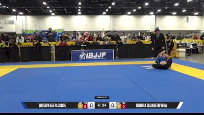 Kendra Elizabeth Vega vs Jocelyn Lee Plourde 2025 World IBJJF Jiu-Jitsu No-Gi Championship