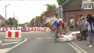 Roglič Crashes On Loose Barrier