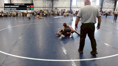 Silver 141 lbs Cons. Round 2 - Grant Braskamp, Wisconsin-Whitewater vs Robert Wicks, Rochester Community & Tech. College