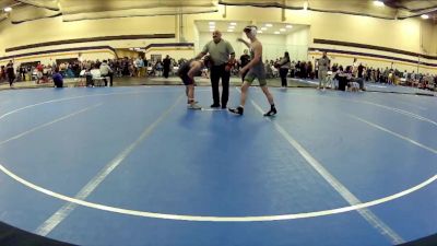 125 lbs Champ. Round 1 - Cody Lisle, Wilmington College vs Logan Gilbert, Southwestern Michigan College