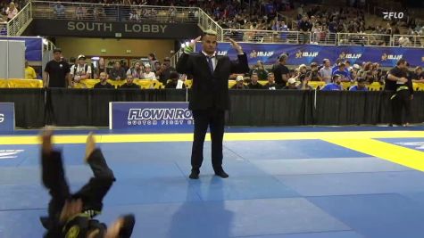 Cole Andrew Kratky vs Abraham Awad Mubarak 2026 Pan Kids Jiu-Jitsu IBJJF Championship