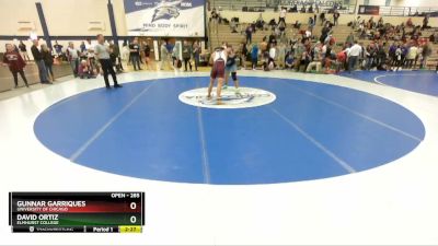 285 lbs 3rd Place Match - Gunnar Garriques, University Of Chicago vs David Ortiz, Elmhurst College