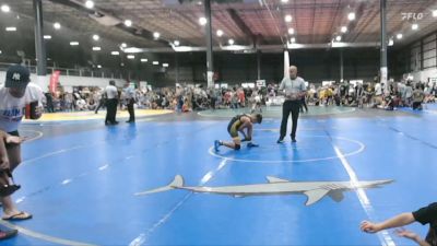 90 lbs Round 1 (6 Team) - Lilli Holmes, 84 ATHLETES vs Santino DeLeon, BLACKHAWK WRESTLING CLUB