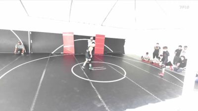 126 lbs Champ. Round 1 - Louis Lorenzana, Husky Wrestling vs Anthony Martinez, Mantanona Training Center MTC