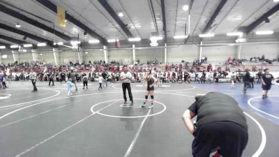 109 lbs Consi Of 4 - Mikey Cheyenne Little, Blanding Pride vs Malina Moore, Marana WC
