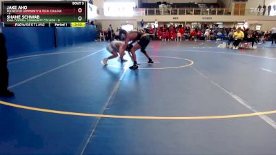 133 lbs Quarterfinals (8 Team) - Shane Schwab, Iowa Central Community College vs Jake Aho, Rochester Community & Tech. College