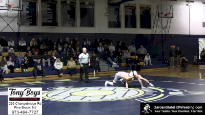 157 lbs Matthew Hypes, Roxbury vs Jackson Mulholland, Montville