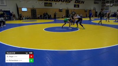 141 lbs Round Of 32 - Sergio Vega, Sunnyside (AZ) vs Alexander Richardson, Henry Foss (WA)