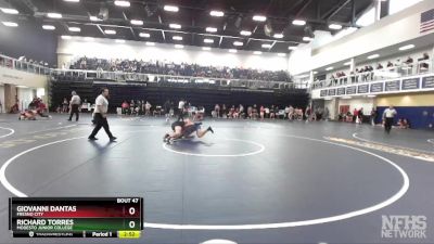 165 lbs Champ. Round 1 - Richard Torres, Modesto Junior College vs Giovanni Dantas, Fresno City