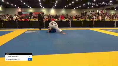 Joshua Lee Bowlin vs VINICIUS GONÇALVES DE ALMEIDA 2022 World Master IBJJF Jiu-Jitsu Championship