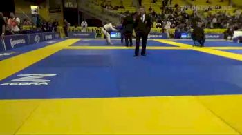 ROBERT BARRON MENA vs DANIEL DRUKER 2022 Master IBJJF Jiu-Jitsu Championship