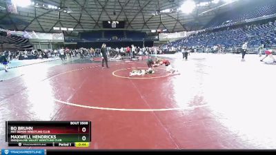 132 lbs 5th Place Match - Maxwell Hendricks, Snoqualmie Valley Wrestling Club vs Bo Bruhn, Mat Demon Wrestling Club