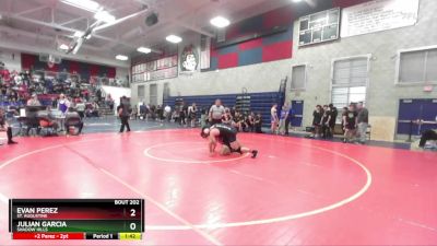 190 lbs Champ. Round 2 - Julian Garcia, Shadow Hills vs Evan Perez, St. Augustine