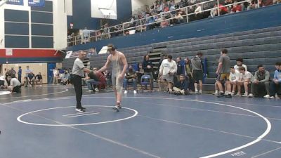 215 lbs Round Of 16 - Noah Layhue, Bethlehem Center vs Josh Battocchi, Highlands
