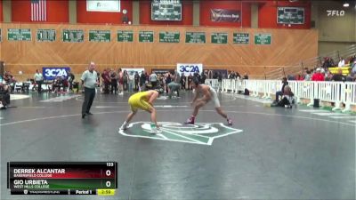 133 lbs Cons. Semi - Gio Urbieta, West Hills College vs Derrek Alcantar, Bakersfield College