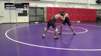 149 lbs Cons. Semi - Ruben Ortiz, Mt. Sac vs Emilio Medina, Moorpark CCC