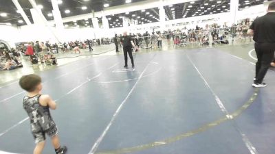 40 lbs 3rd Place - Hazel Grimley, California Grapplers vs Elias Rodriguez, Madera WC