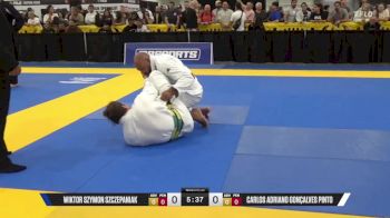 Carlos Adriano Gonçalves Pinto vs Wiktor Szymon Szczepaniak 2025 World Master IBJJF Jiu-Jitsu Championship