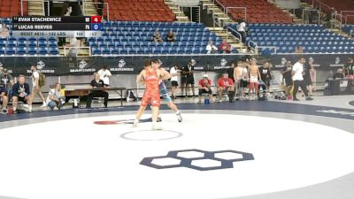 132 lbs Champ. Rd Of 16 - Evan Stachewicz, Michigan vs Lucas Reeves, Pennsylvania