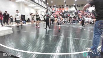 131 lbs Rr Rnd 1 - Wyatt Davis, Unattached vs Hadliee Peters, Salina Wrestling Club