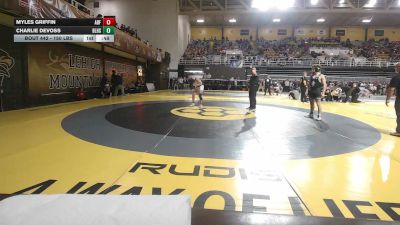 150 lbs Consi Of 16 #1 - Myles Griffin, Abington Friends School vs Charlie DeVoss, Bishop Lynch High School