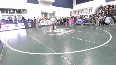 132 lbs Champ. Round 1 - Slater Hicks, Valencia/Valencia vs Santos Montoya, Oak Hills