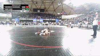 Boys 4A 132 lbs Champ. Round 1 - Nehemias Rodriguez, Union vs Kody Choi, North Creek