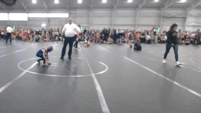 48 lbs Round 1 (6 Team) - Giovanni Ciampa, Neighborhood Wrestling vs Axel Leal, Empyre WC