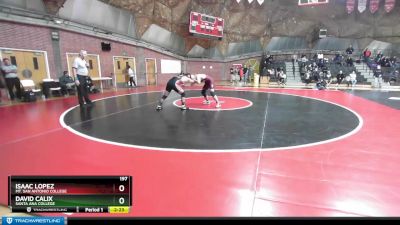 197 lbs Cons. Semi - David Calix, Santa Ana College vs Isaac Lopez, Mt. San Antonio College