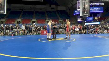 220 lbs Cons 32 #2 - Garrett Sandefur, Indiana vs Louis DeCoteau, North Dakota