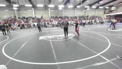 102 lbs Quarterfinal - Xzavier Vargas, No Team vs Julian Naranjo, Alamosa