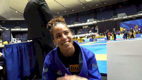 Yara Soares Makes History, Taps Gabi Garcia and Into Absolute Final