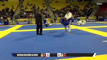 Anaue Pavanello vs Matheus Guilherme Da Costa 2025 Master International IBJJF Jiu-Jitsu North American Championship