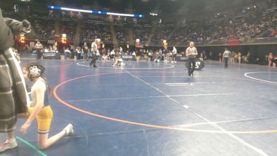 66 lbs Round Of 32 - Ryann Newquist, Indiana vs Anastasia Janicki, Canon-McMillan
