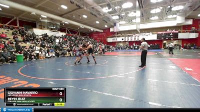 217 lbs Cons. Round 2 - Reyes Ruiz, College Park High School vs Giovanni Navarro, Las Lomas High School