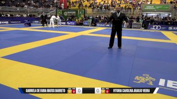Vitoria Carolina Araujo Vieira vs Gabriela De Faria Matos Barreto 2025 Brasileiro Jiu-Jitsu IBJJF